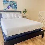 Charming 2Nd Ave Lofts In Downtown San Diego With Parking