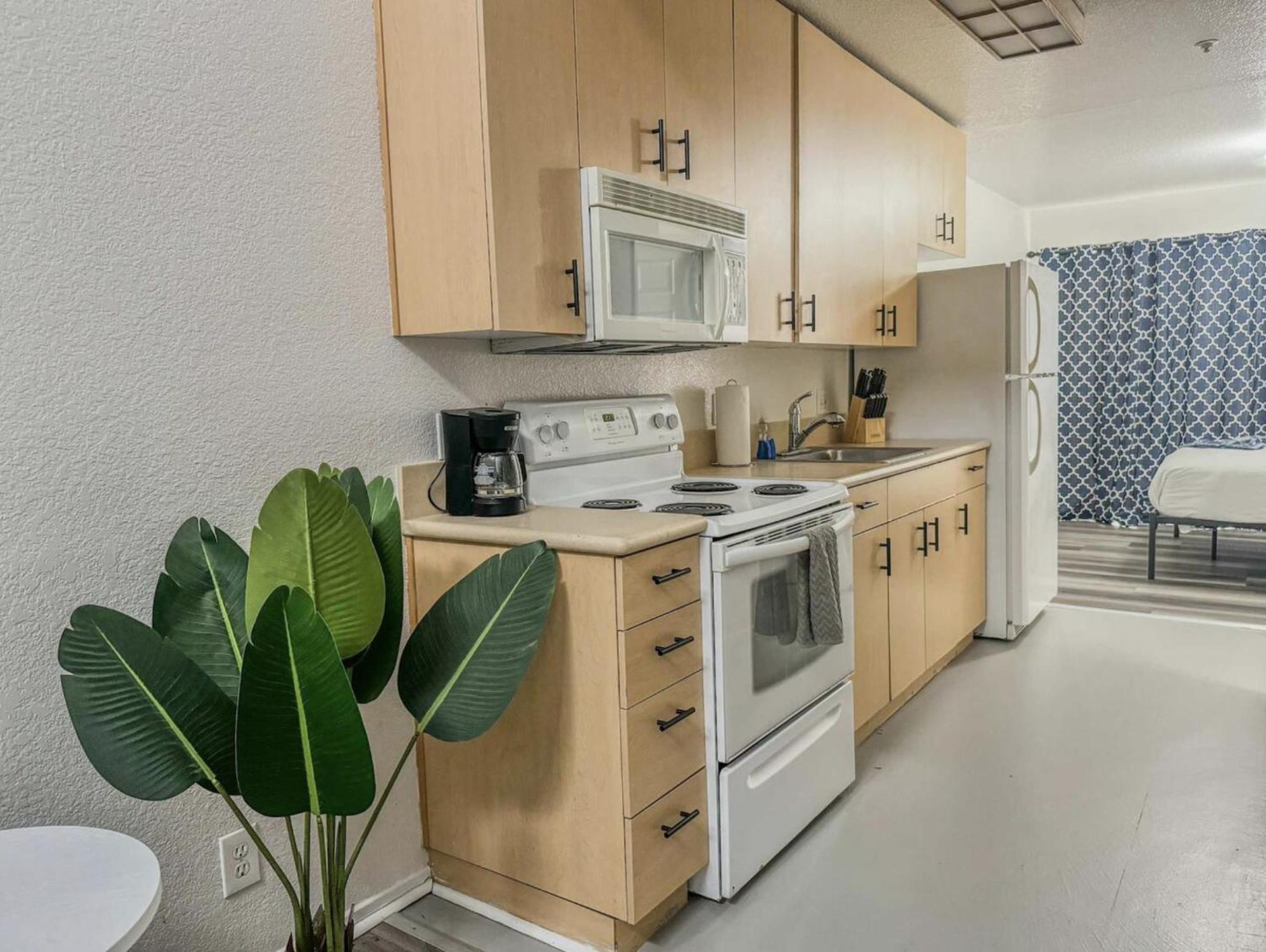 Charming 2nd Ave Lofts In Downtown With Parking San Diego